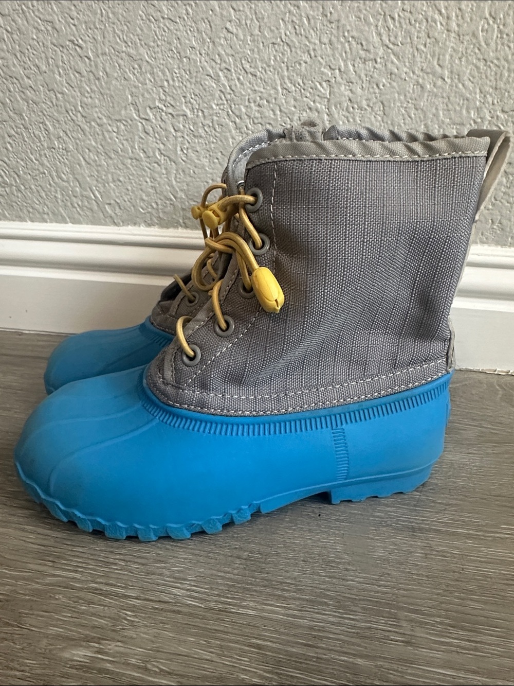 Native Shoes Jimmy Lightweight Blue and Gray Rain Boots Size 11